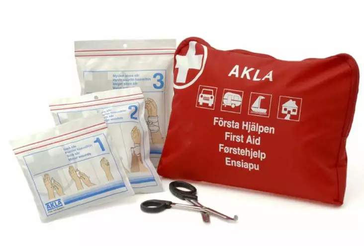 Akla 91470 Ensiapupakkaus punainen - Ensiaputuotteet - 91470 - 1